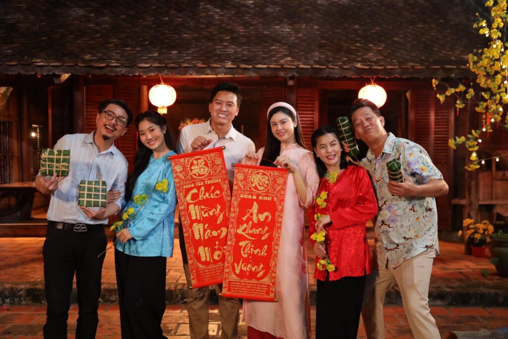 Tết Lắm Drama 